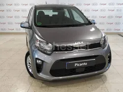 Gris / plata Usado 2022 Kia Picanto Comfort Utilitario | 15.950 €
