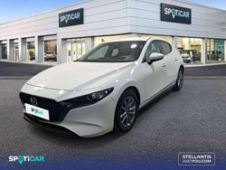 Blanco Usado 2024 Mazda 3 Prime-Line Berlina | 21.950 €