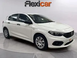 Blanco Usado 2018 Fiat Tipo Lounge Berlina | 7990 €