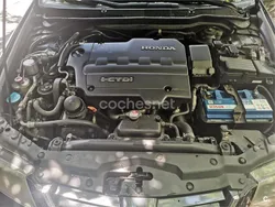 Negro Usado 2005 Honda Accord Executive Berlina | 2000 € (Precio justo)