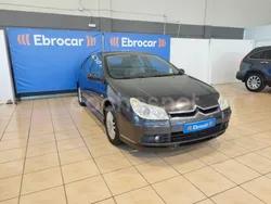 Negro Usado 2005 Citroën C5 Exclusive Berlina | 3900 € (Caro)