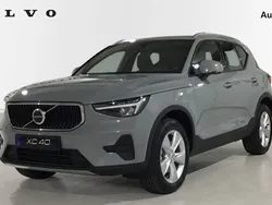 Gris Usado 2023 Volvo XC40 Core SUV | 39.400 € (Caro)