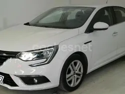 Blanco Usado 2019 Renault Mégane IV Business Berlina | 11.900 € (Precio justo)