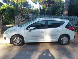 Blanco Usado 2012 Peugeot 207 Business-Line Familiar | 4100 € (Un poco caro)