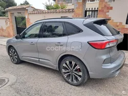 Gris / plata Usado 2022 Ford Kuga ST-Line SUV | 27.500 € (Un poco caro)