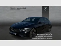 Negro Usado 2024 Mercedes A200 AMG line Berlina | 34.490 € (Precio justo)