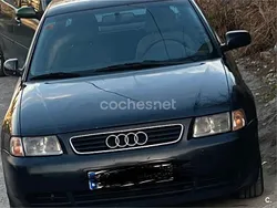 Negro Usado 2004 Audi A3 Ambiente Berlina | 2000 € (Super precio)