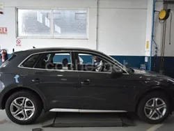 Gris / plata Usado 2021 Audi Q5 Design SUV | 27.900 € (Buen precio)