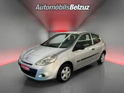 Plateado Usado 2011 Renault Clio II Authentique Utilitario | 5490 € (Precio justo)