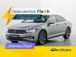 Gris Usado 2021 VW Passat Executive Berlina | 21.290 € (Precio justo)