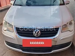 Gris / plata Usado 2008 VW Touran Advance Monovolumen | 5000 € (Precio justo)
