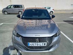 Gris / plata Usado 2021 Peugeot 208 GT Utilitario | 16.000 € (Precio justo)