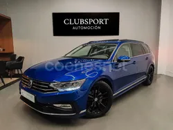 Azul Usado 2019 VW Passat R-line Familiar | 28.490 € (Caro)