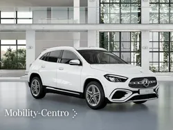 Blanco Nuevo 2024 Mercedes GLA200 SUV | 43.462 € (Super precio)