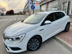 Blanco Usado 2017 Renault Mégane IV Life | 13.499 € (Caro)