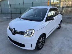 Blanco Usado 2022 Renault Twingo Urban Night Utilitario | 13.290 € (Precio justo)