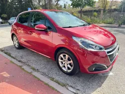 Granate Usado 2015 Peugeot 208 Active Utilitario | 8499 € (Precio justo)