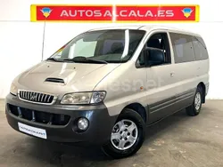 Gris / plata Usado 2002 Hyundai H-1 Monovolumen | 5999 €