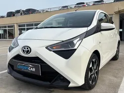 Blanco Usado 2018 Toyota Aygo X-wave Utilitario | 11.990 € (Precio justo)