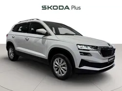 Blanco Usado 2022 Skoda Karoq Ambition SUV | 24.490 € (Un poco caro)