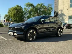 Negro Usado 2023 Volvo EX30 Ultra SUV | 39.990 € (Precio justo)