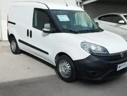 Blanco Usado 2017 Fiat Doblò Monovolumen | 9075 € (Precio justo)