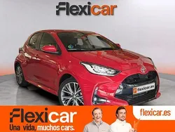 Rojo Usado 2024 Toyota Yaris Hybrid Active Berlina | 25.390 € (Caro)