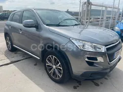 Gris / plata Usado 2015 Peugeot 4008 Crossway SUV | 8999 €