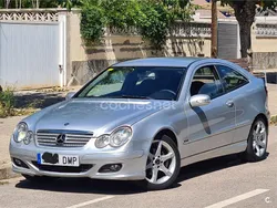 Gris / plata Usado 2005 Mercedes C180 Sport Edition Berlina | 3900 € (Super precio)