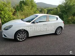 Blanco Usado 2011 Alfa Romeo Giulietta Distinctive Utilitario | 4800 €