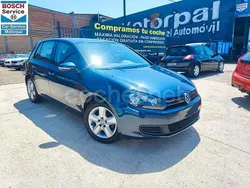 Gris / plata Usado 2010 VW Golf VI Advance Berlina | 9900 € (Precio justo)