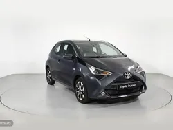 Gris Usado 2020 Toyota Aygo X-play Utilitario | 12.300 € (Precio justo)