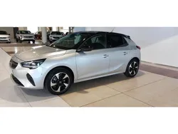 Kristall silver Usado 2023 Opel Corsa-e Elegance Utilitario | 25.900 € (Un poco caro)