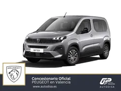 Gris Nuevo 2025 Peugeot Rifter Allure Monovolumen | 27.345 € (Precio justo)