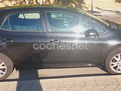Negro Usado 2011 Toyota Auris Active Berlina | 4990 € (Buen precio)