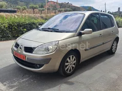 Beige Usado 2008 Renault Scénic II Dynamique Monovolumen | 4490 € (Precio justo)