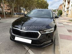 Negro Usado 2024 Skoda Octavia Berlina | 26.500 € (Un poco caro)