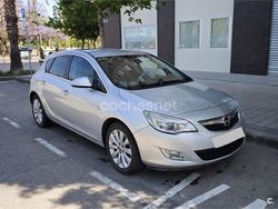 Gris / plata Usado 2010 Opel Astra Cosmo Berlina | 5300 € (Precio justo)