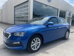 Azul Usado 2020 Skoda Scala Ambition Utilitario | 15.990 € (Un poco caro)