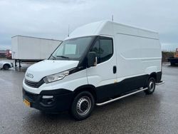 Blanco Usado 2023 Iveco Daily Van | 16.000 €