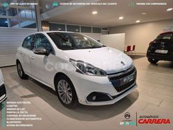 Blanco Usado 2018 Peugeot 208 Signature Sky Utilitario | 9400 € (Un poco caro)