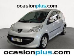 Gris plata Usado 2007 Peugeot 107 Urban Move Utilitario | 4390 € (Precio justo)