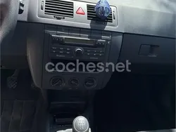 Beige Usado 2006 Skoda Fabia Comfort Berlina | 4700 € (Precio justo)