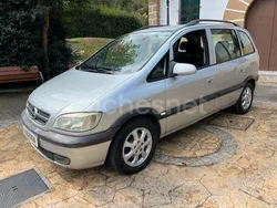 Gris / plata Usado 2004 Opel Zafira Elegance Monovolumen | 3190 € (Caro)