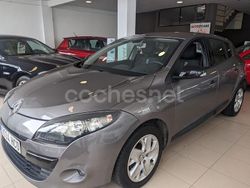 Gris / plata Usado 2011 Renault Mégane Dynamique Berlina | 5990 € (Precio justo)