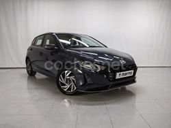 Gris / plata Usado 2024 Hyundai i20 Berlina | 18.102 € (Precio justo)