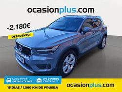 Gris / plata Usado 2021 Volvo XC40 Momentum SUV | 23.990 € (Precio justo)