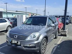 Gris / plata Usado 2015 Ssangyong Rexton Limited SUV | 13.990 €