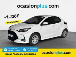 Blanco Usado 2023 Toyota Yaris Active Berlina | 15.690 € (Precio justo)