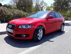 Rojo Usado 2010 Audi A3 Sportback Ambiente Berlina | 7400 € (Buen precio)